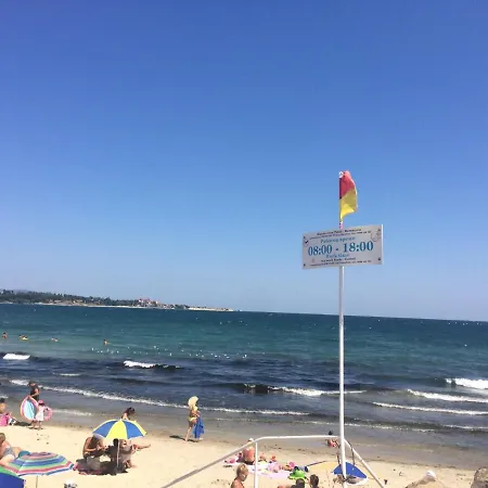 Sea Side Specious 2 Bedroom Apartament Ravda